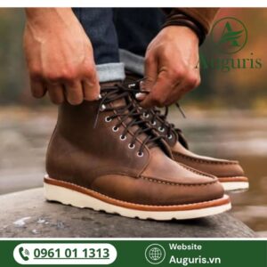 Một chuyến đi phượt an toàn và trọn vẹn luôn bắt đầu từ những điều nhỏ nhất – trong đó, việc chọn đúng giày cao cổ nam là điều tiên quyết.