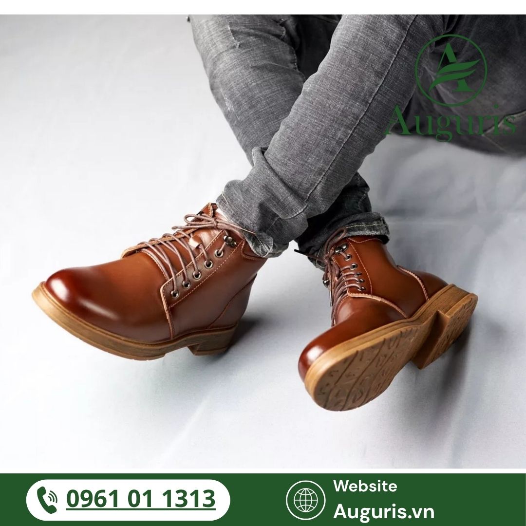 Trong thế giới thời trang nam giới, nếu vest đại diện cho sự lịch lãm thì giày cao cổ chính là biểu tượng của sự mạnh mẽ, cá tính và phong độ.