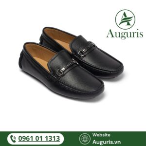 Giày lười nam đế cao su chống trơn trượt là giải pháp hoàn hảo dành cho những ai yêu cầu cao về sự an toàn, tiện lợi và phong cách.