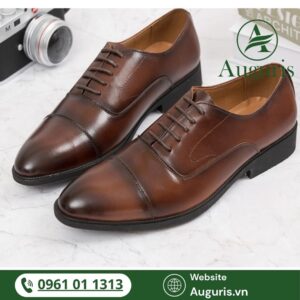 Giày tây da nam màu nâu lại chính là biểu tượng của sự cổ điển đẳng cấp, phong cách thời thượng và tinh tế vượt thời gian.