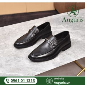 Giày lười nam phối suit trẻ trung lịch thiệp chính là sự lựa chọn thông minh cho những quý ông muốn cân bằng giữa phong cách và sự thoải mái.