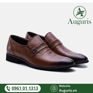 Giày lười nam phong cách Ý không chỉ là một món đồ thời trang – đó là sự lựa chọn của những người đàn ông biết cách sống đẹp, sống tinh tế.