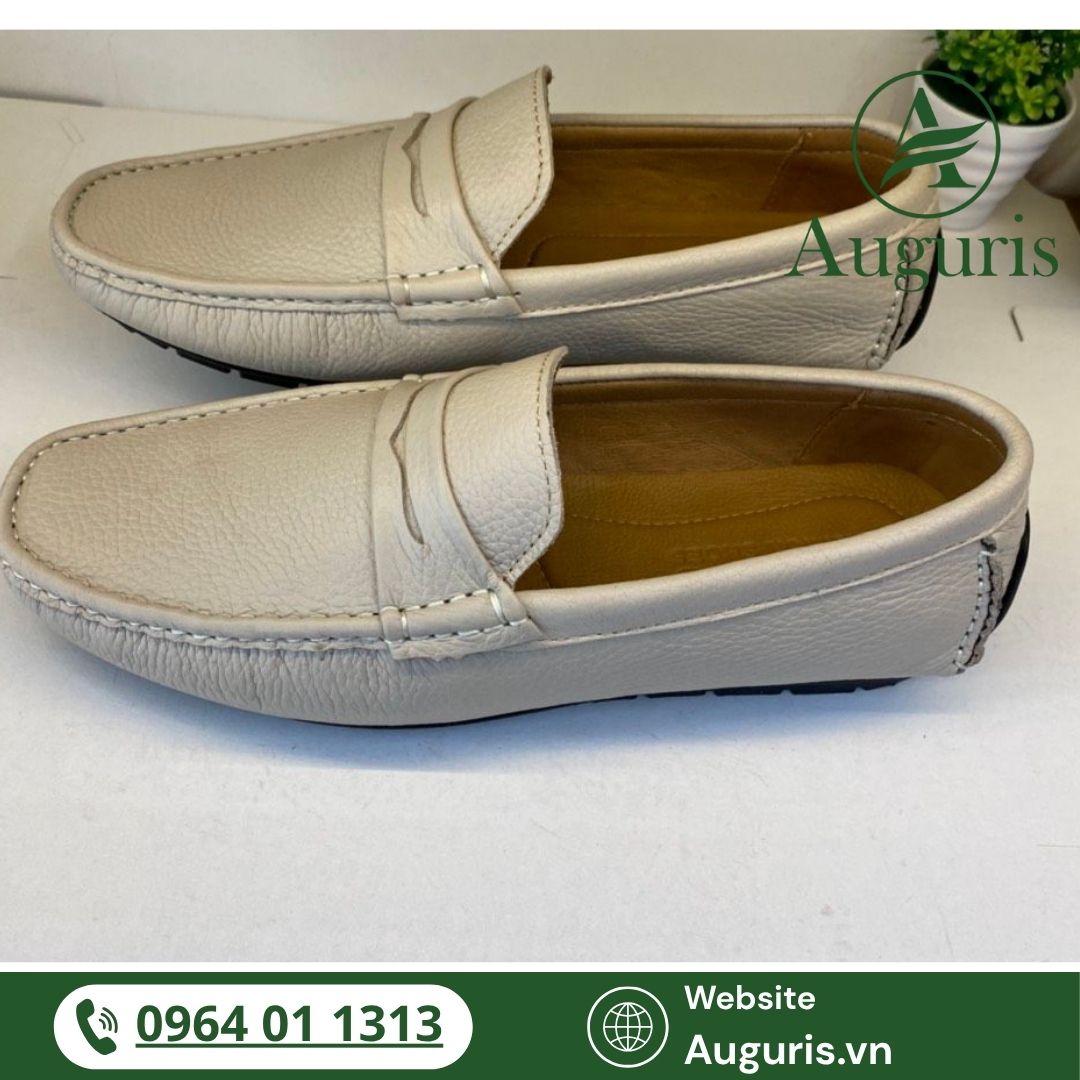 Hãy đầu tư một đôi giày màu kem chất lượng và đừng quên đồng hành cùng AUGURIS trong hành trình chăm sóc giày của bạn.
