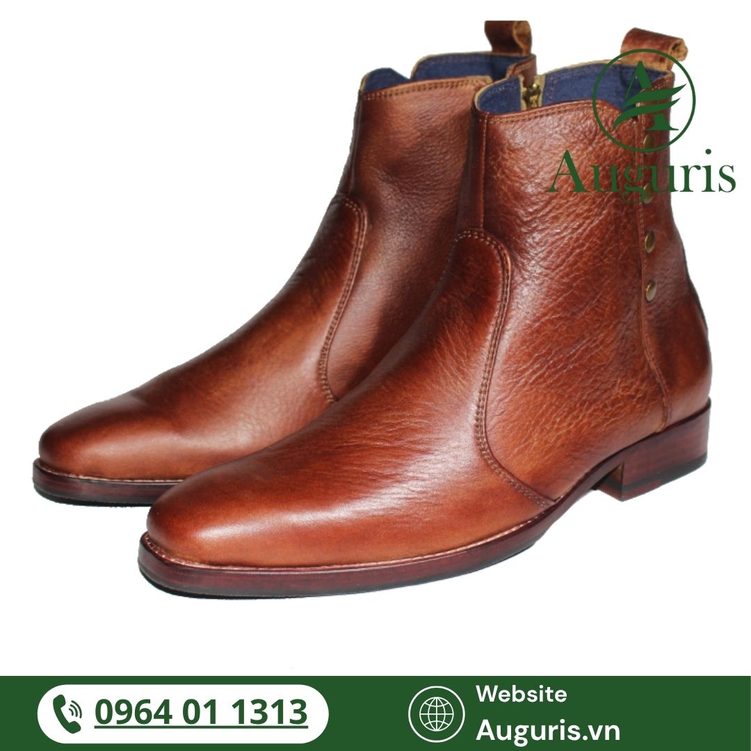Trong thế giới thời trang nam hiện đại, giày cao cổ nam (high-top boots) không chỉ là một món đồ bảo vệ bàn chân, mà còn là biểu tượng của sự mạnh mẽ, cá tính và thời trang vượt thời gian.
