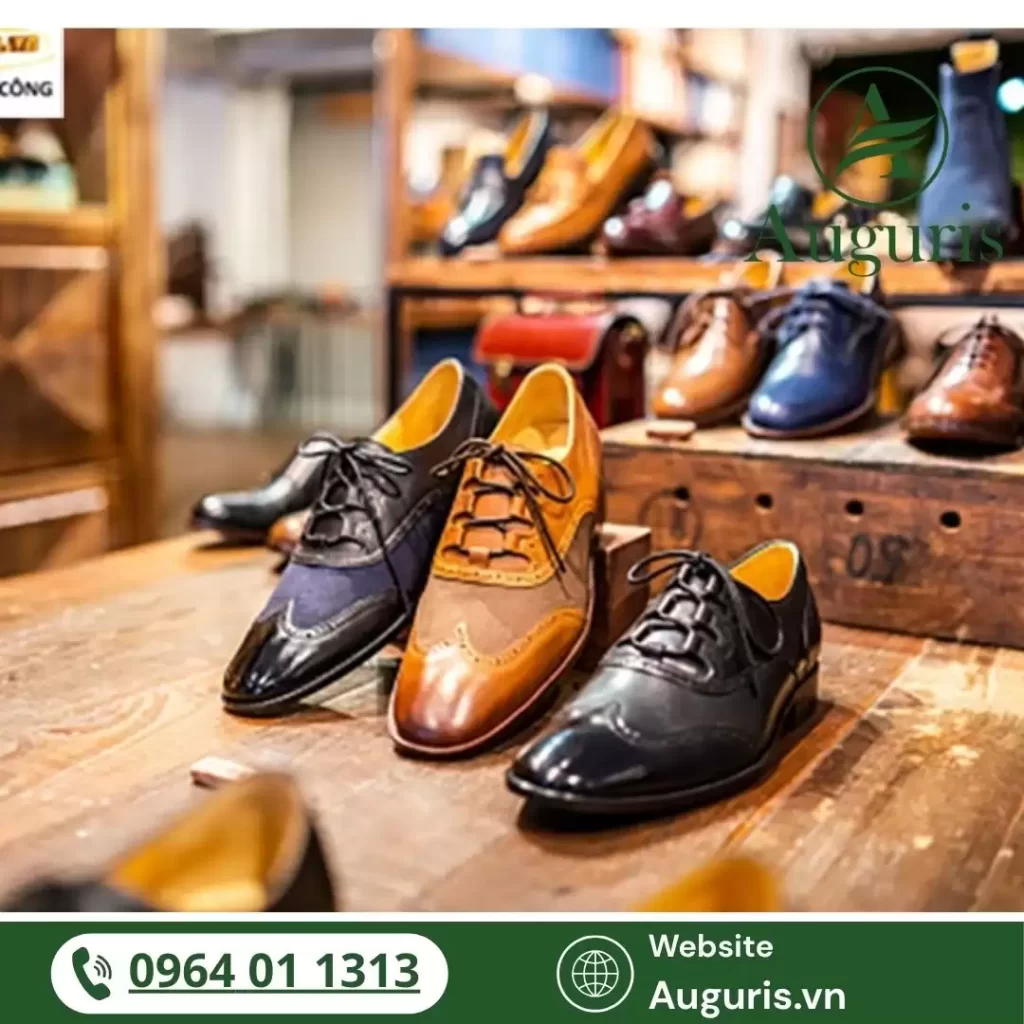 Chọn đúng shop giày nam online uy tín: mua sắm an toàn, tiện lợi là cách thông minh để sở hữu những đôi giày đẹp, chất lượng cao mà không cần bước chân ra khỏi nhà.