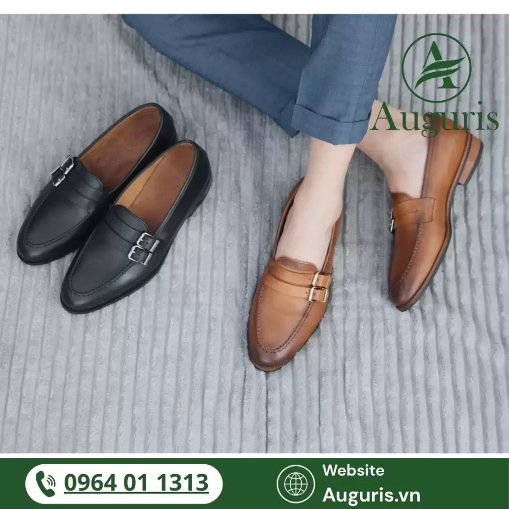 Bạn là người bận rộn? Hãy để Auguris giúp bạn sở hữu những đôi giày da thủ công vừa đẹp – vừa êm – vừa sang trọng, giúp bạn luôn sẵn sàng chinh phục những thử thách công việc với sự tự tin tuyệt đối.