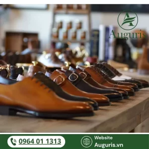 Và nếu bạn muốn đảm bảo rằng: "Đôi giày bạn mang sẽ nói thay bạn rất nhiều điều" – thì hãy ghé Auguris để được tư vấn chọn đôi giày đúng nhất cho buổi hẹn đầu đáng nhớ ấy.
